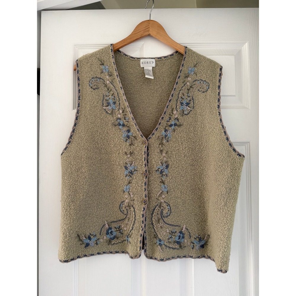 Koret Womens Knit Cottagecore Floral Embroidered Vest Neutral